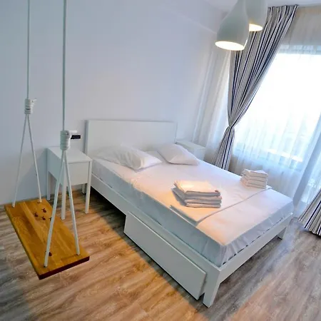 Summerland Happy Blue Apartments Mamaia Exterior foto
