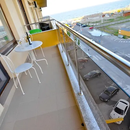 Summerland Happy Blue Apartments Mamaia Exterior foto