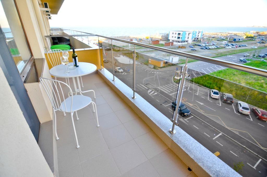 Apartment Summerland Happy Blue