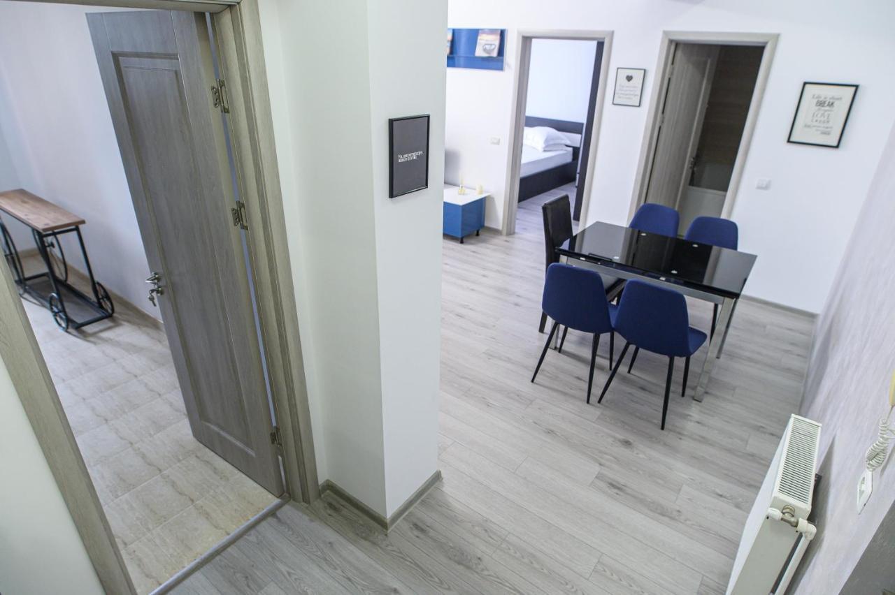 Summerland Happy Blue Apartment Mamaia