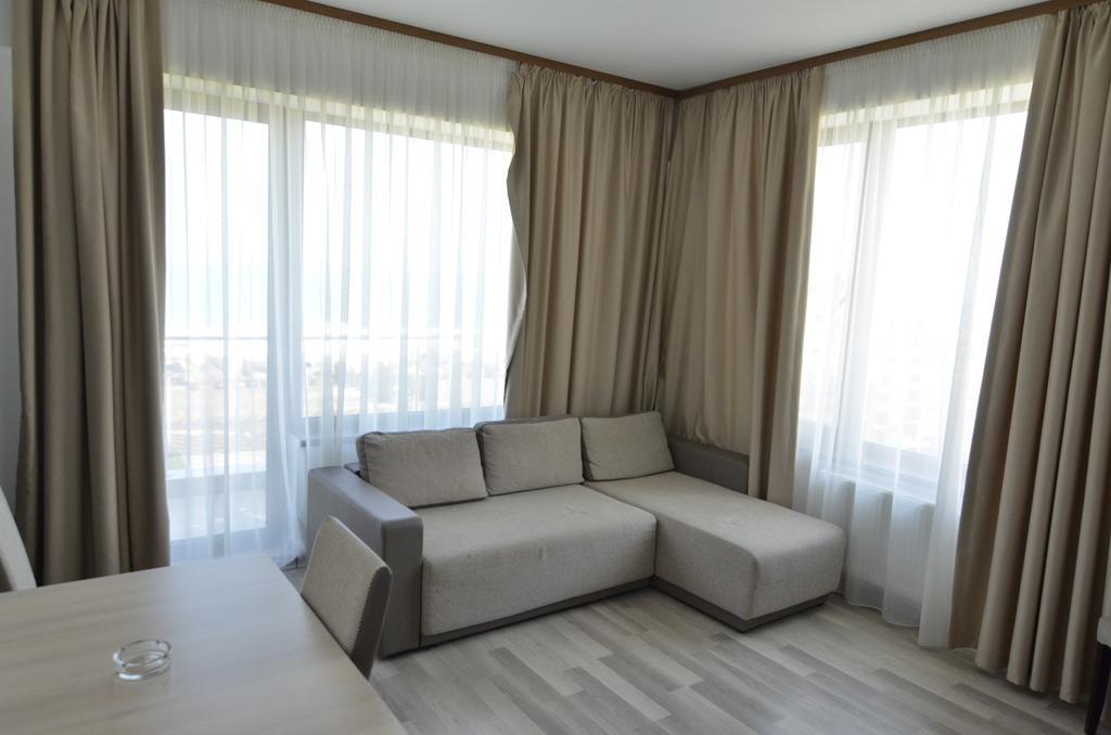 Summerland Happy Blue Apartment