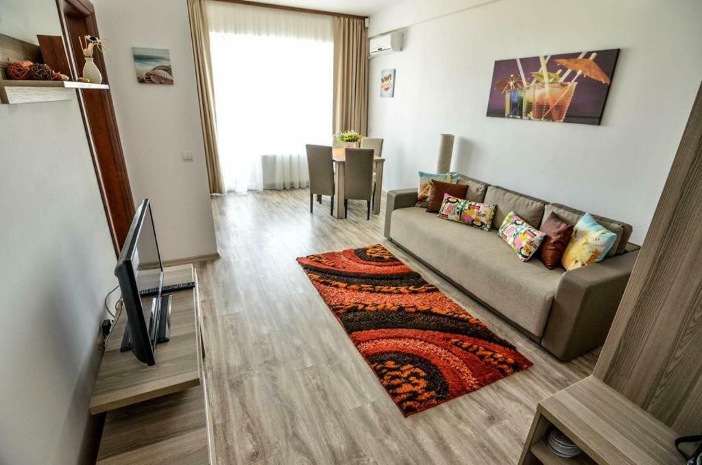 Apartment Summerland Happy Blue Mamaia